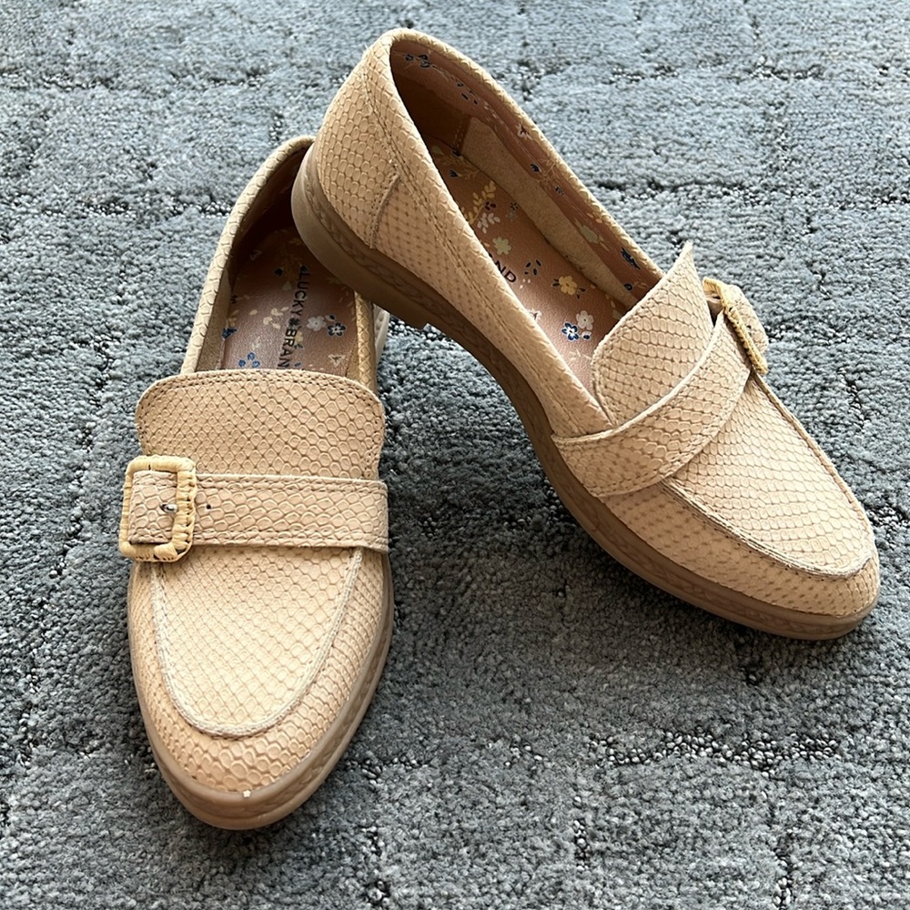 Lucky Brand Ryedra Loafer Beige Women’s  Slip On Low Heel Size 6
